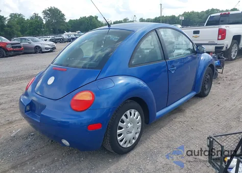 2005 Volkswagen New Beetle Gl z USA, uszkodzony, nr VIN 3VWBK31C75M404329